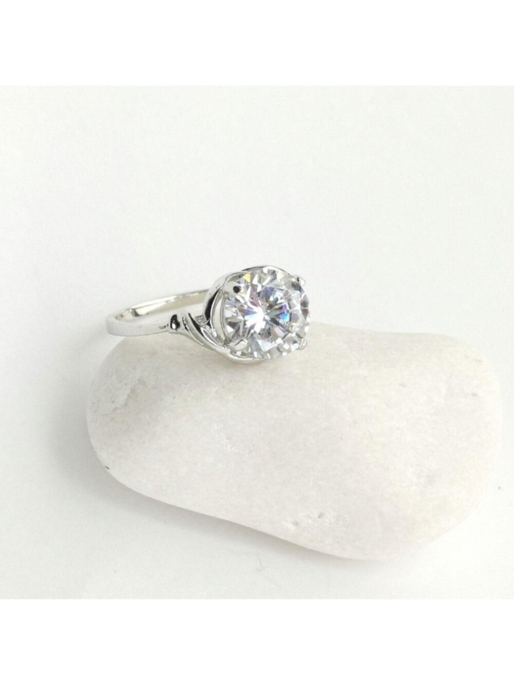 2cts CZ solitaire ring In Sterling Silver size 9 Engagement 🆕